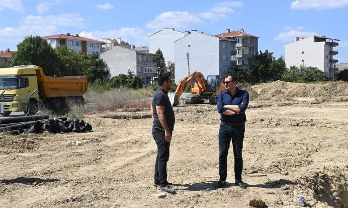 Altınova Mahallesi Kapalı Pazaryerinin yapımına başlandı