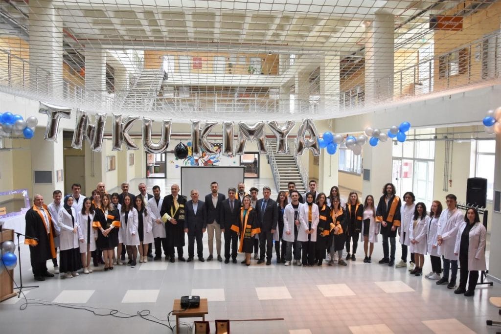 NKÜ Fen Edebiyat Fakültesi Kimya Bölümü Öğrencileri İçin ‘Beyaz Önlük Giyme Töreni’ Düzenlendi